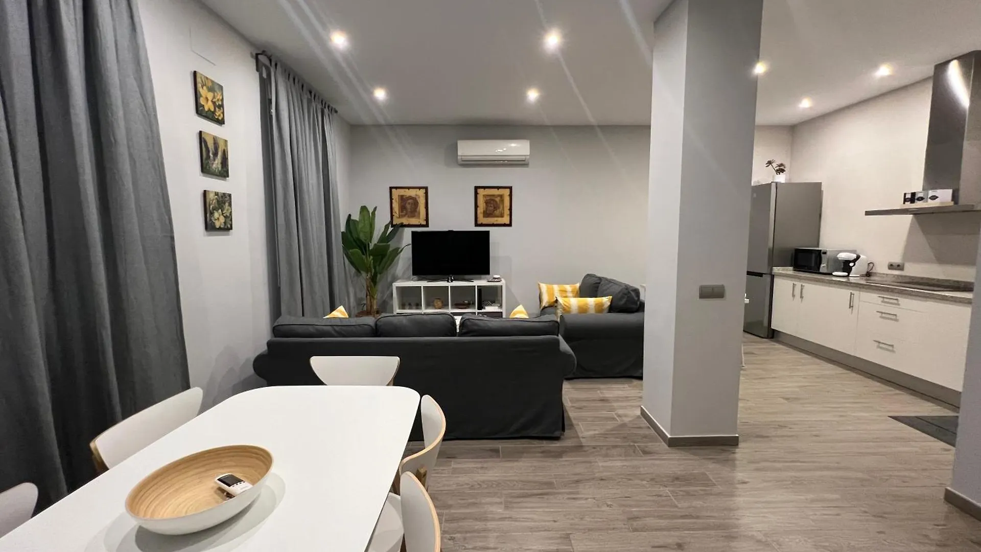 Azahar Macarena Apartment Seville